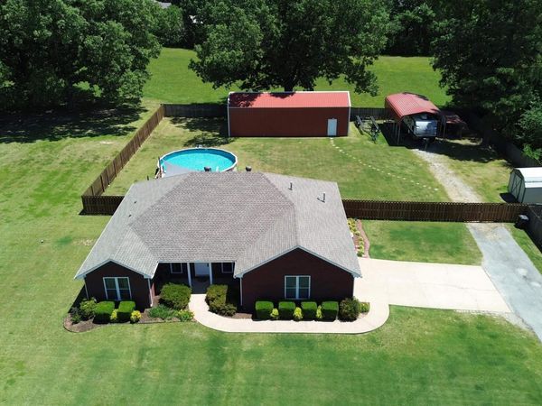 2010 Greenway Lane , Jonesboro, AR 72405