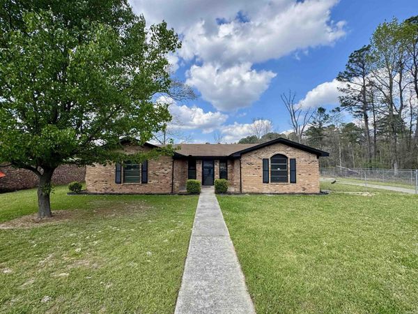 5923 Davis , Pine Bluff, AR 71603