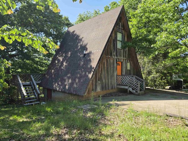 12 Kiwanie , Hardy, AR 72542