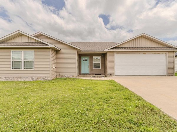 104 Stacy , Paragould, AR 72450