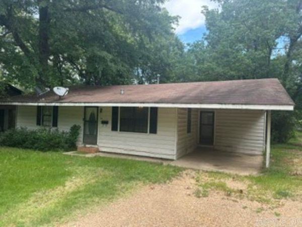 404 Oak Street S , Fordyce, AR 71742