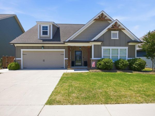 8422 Gray Fox Court, Ooltewah 37363