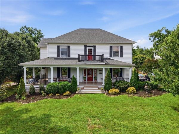 521 E 2nd North Street, Morristown, TN 37814