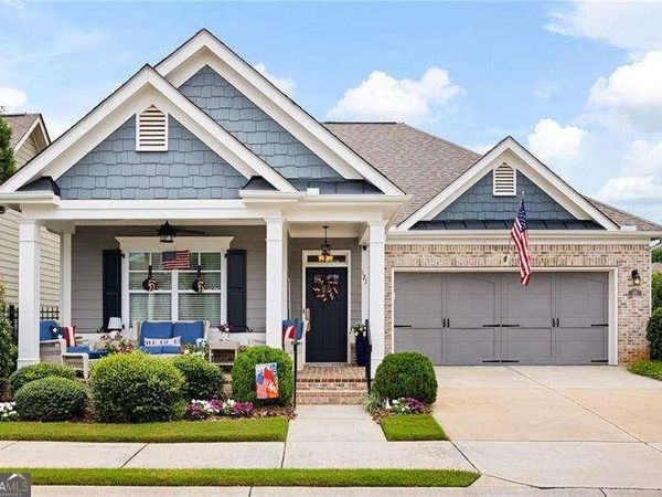 121 Clover Way, Woodstock, GA 30188