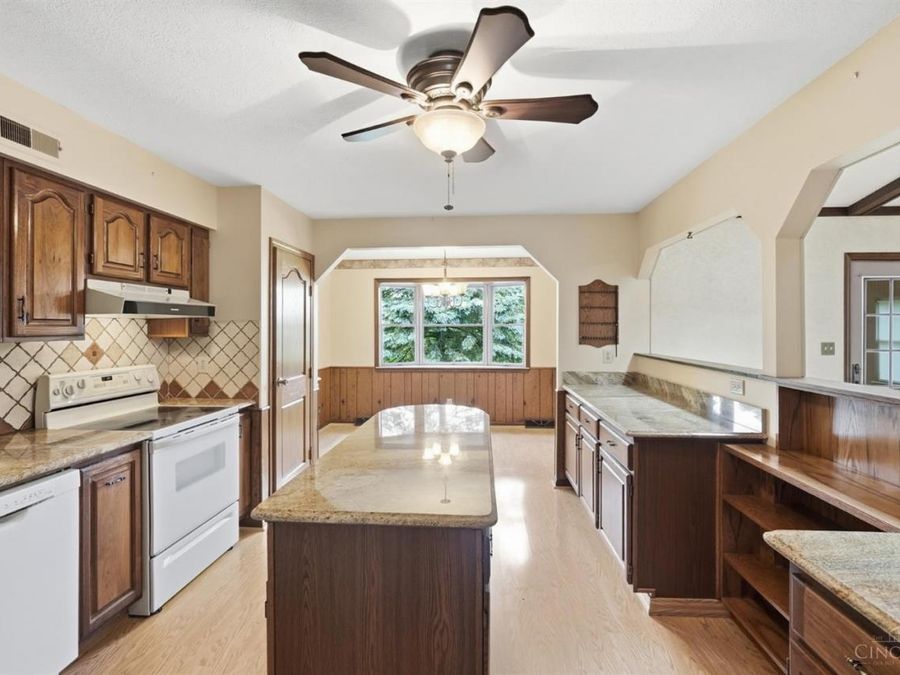 4290 Marcrest Drive, Cincinnati, OH 45211 Photo 21
