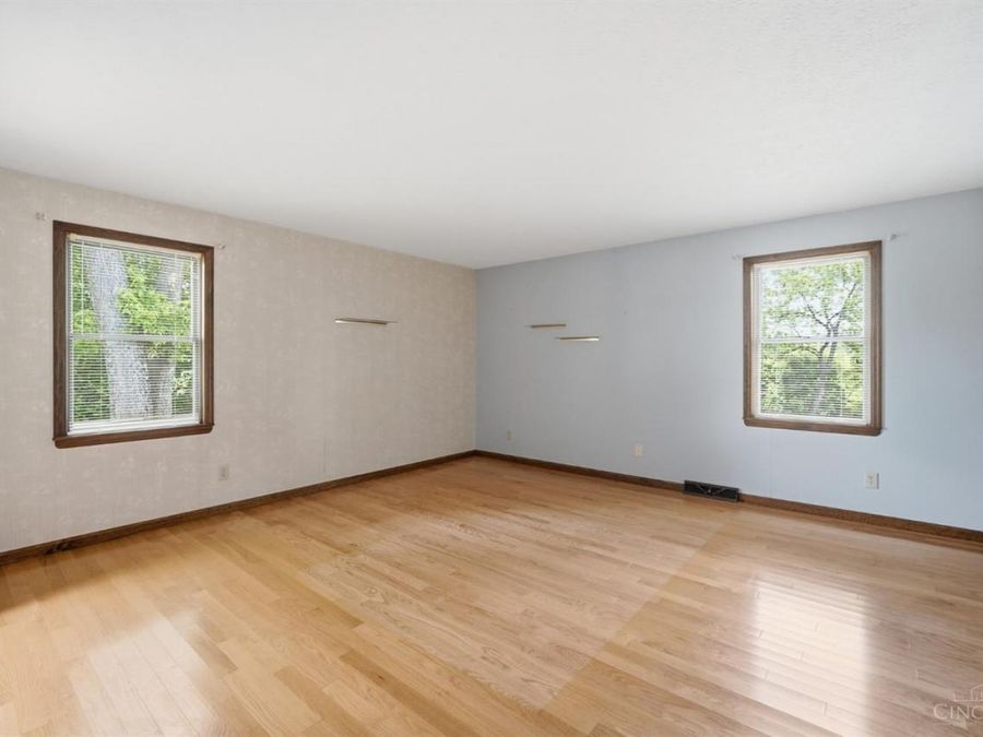 4290 Marcrest Drive, Cincinnati, OH 45211 Photo 4