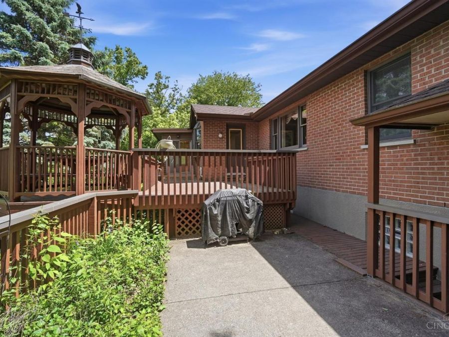 4290 Marcrest Drive, Cincinnati, OH 45211 Photo 70