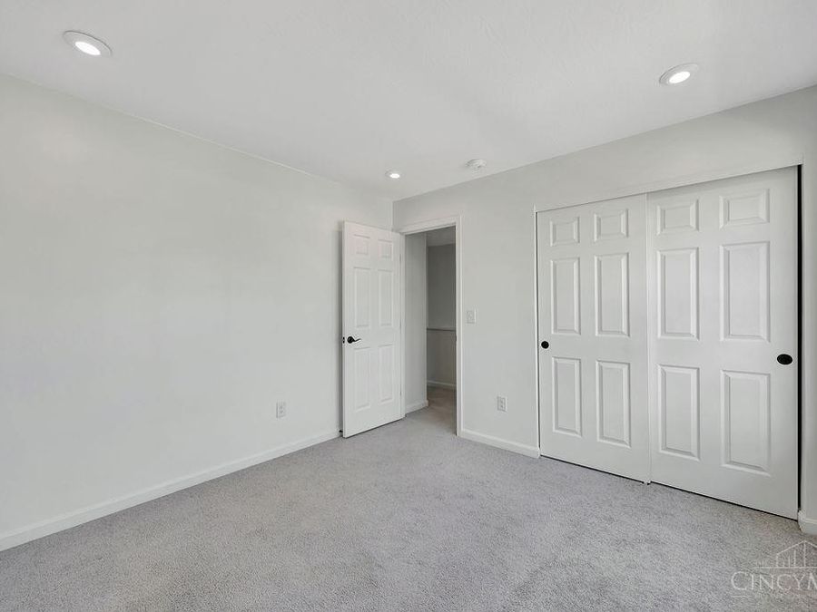 5750 Azra Court, Hamilton Township, OH 45157 Photo 10