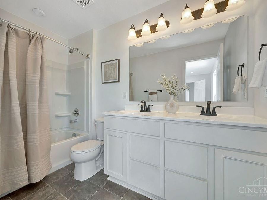5750 Azra Court, Hamilton Township, OH 45157 Photo 14