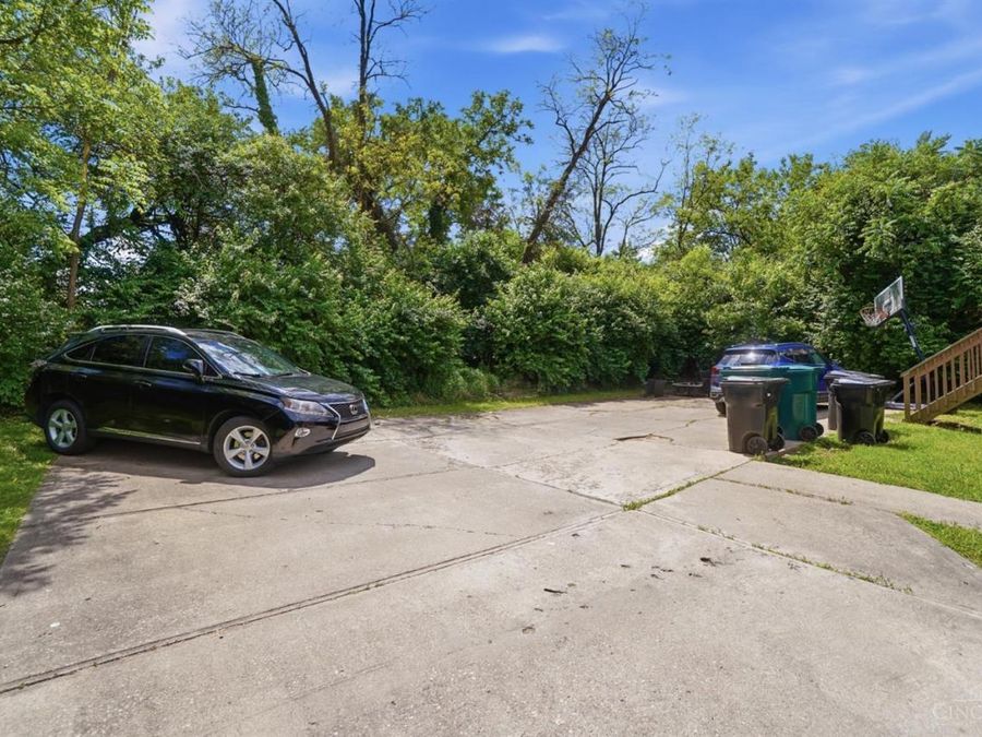 5547 Kirby Avenue, Cincinnati, OH 45239 Photo 11