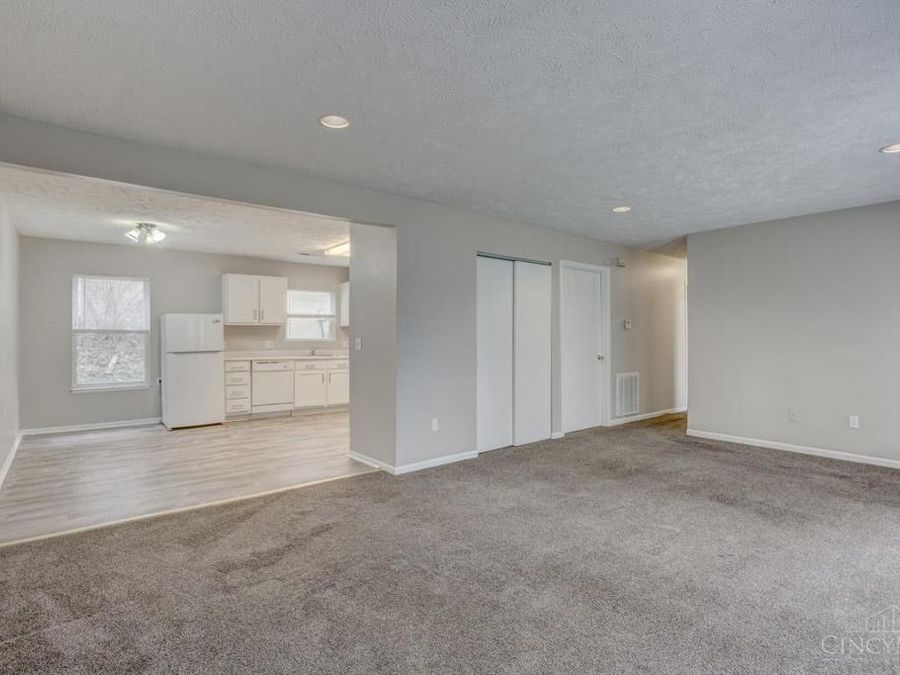 5547 Kirby Avenue, Cincinnati, OH 45239 Photo 21
