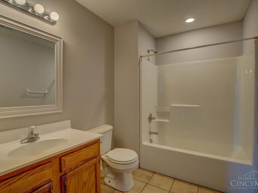 5547 Kirby Avenue, Cincinnati, OH 45239 Photo 24