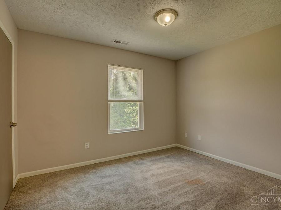5547 Kirby Avenue, Cincinnati, OH 45239 Photo 28