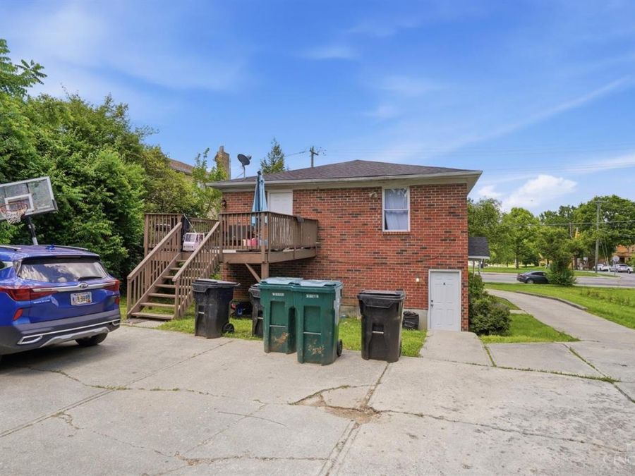 5547 Kirby Avenue, Cincinnati, OH 45239 Photo 8