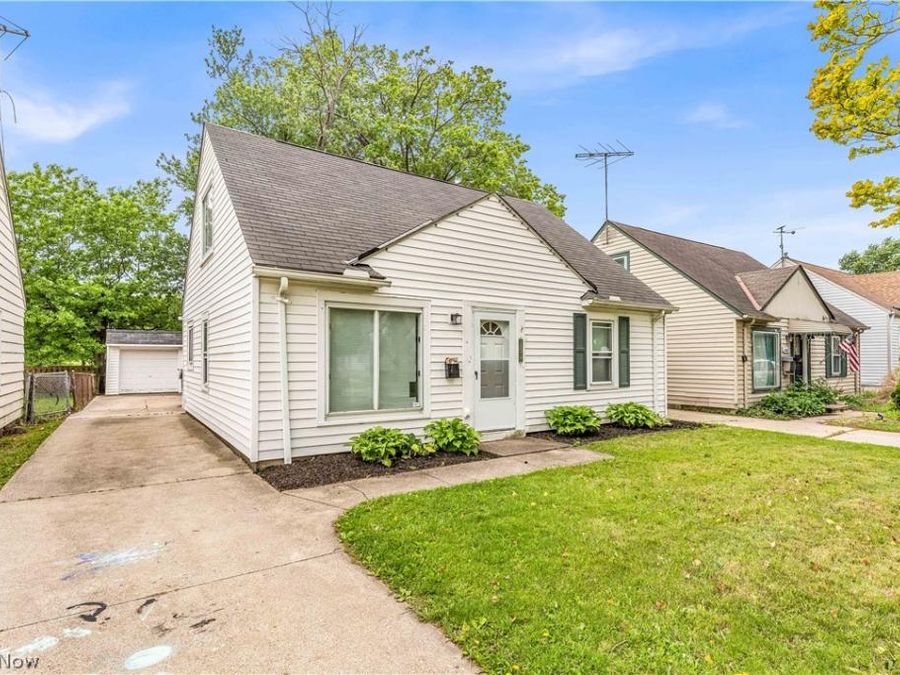 18517 Homeway Road , Cleveland, OH 44135 Photo 1