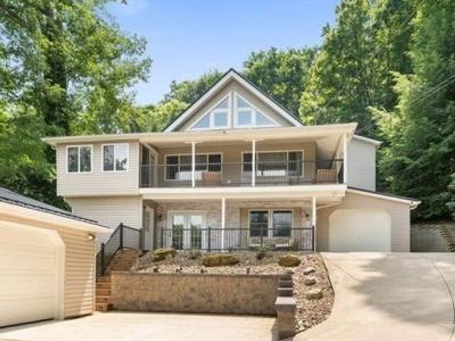 155 Cheyenne Trail , Malvern, OH 44644 Photo 1