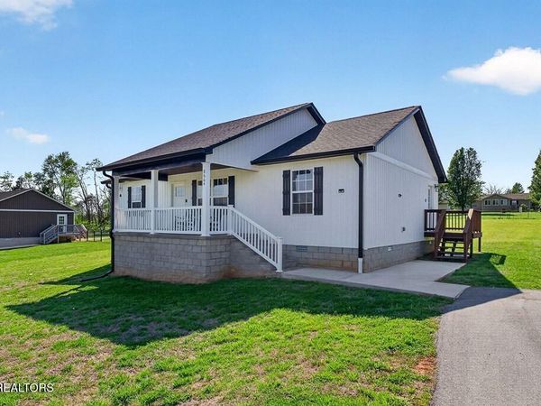 8664 Old Kentucky Rd, Sparta, TN 38583