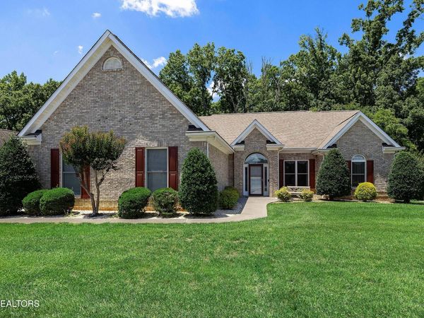640 Windward Point , Lenoir City, TN 37772