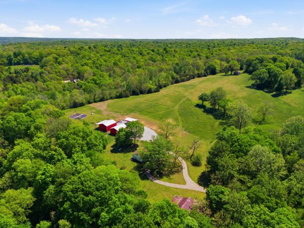 1550 Little Bartons Creek Rd , Cumberland Furnace, TN 37051