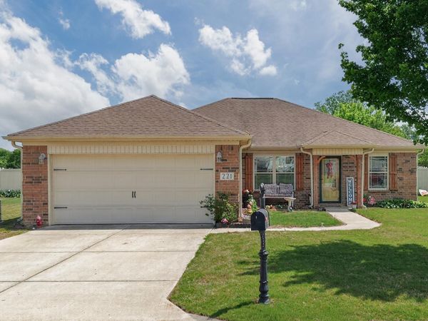 221 Masters Way , Fayetteville, TN 37334