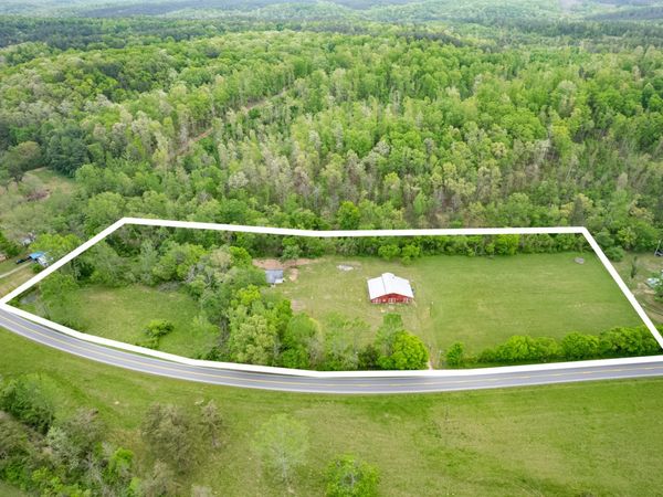 1895 Highway 48 S , Centerville, TN 37033