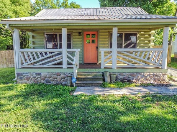 909 W Morris St , Sweetwater, TN 37874