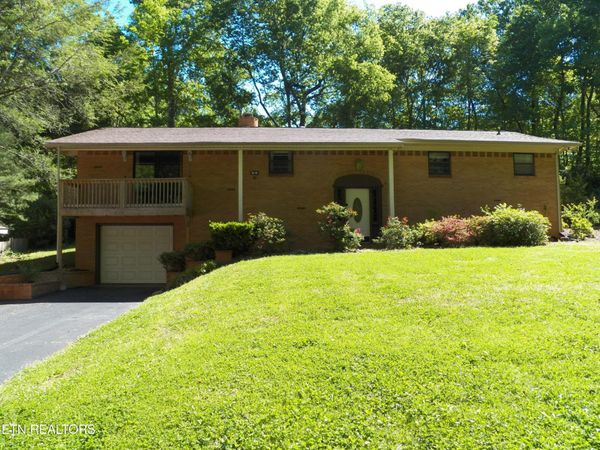 1634 Snodderly Rd , Lenoir City, TN 37771