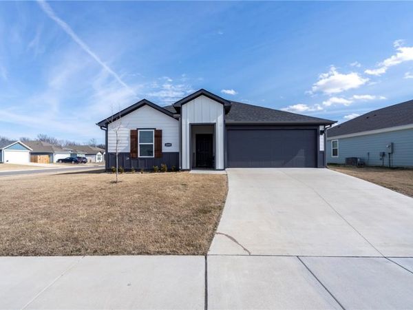 2009 N Fleetwood Lane , Siloam Springs, AR 72761
