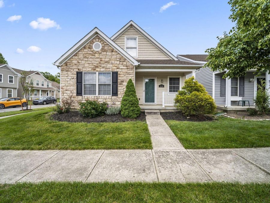 2194 Rustic Ledge Drive , Columbus, OH 43219 Photo 1