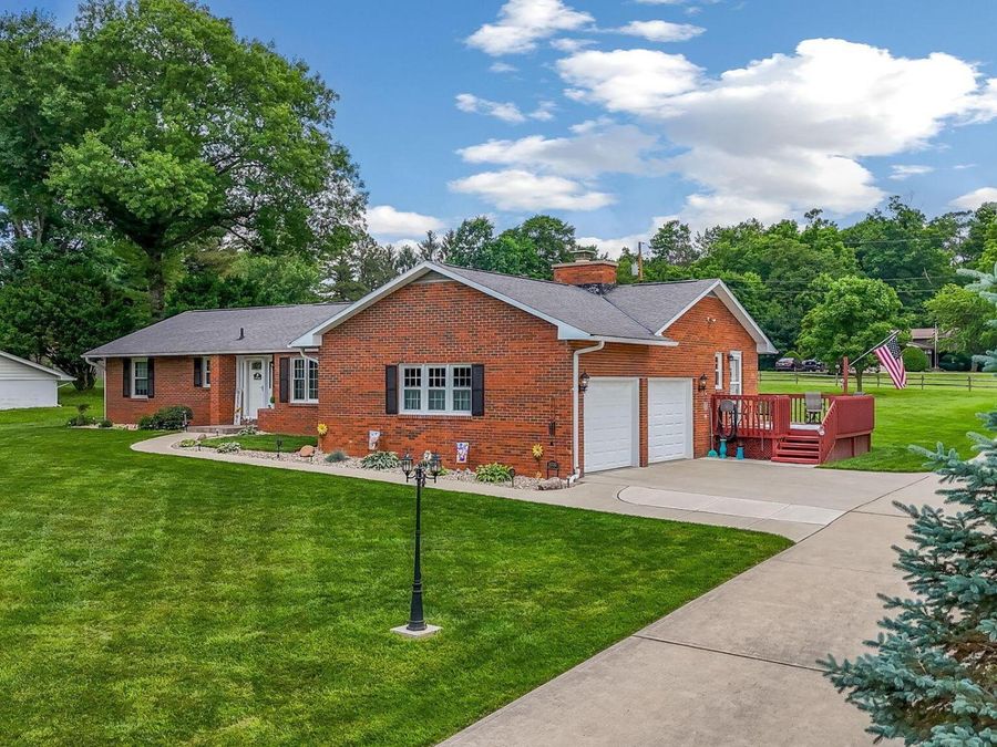 1030 Rhoda Lane NE, Lancaster, OH 43130 Photo 1