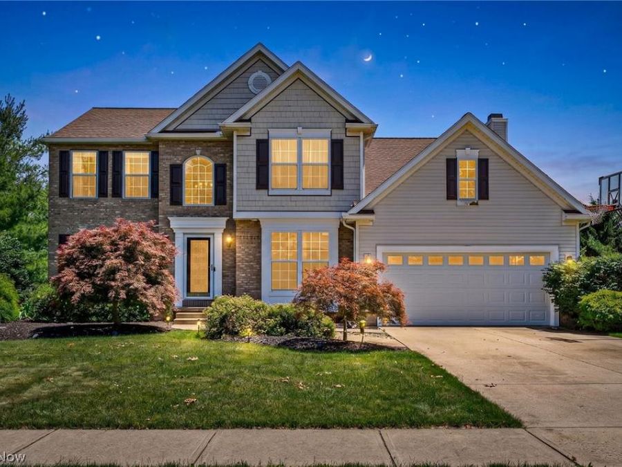 9195 Victoria Lane , North Ridgeville, OH 44039 Photo 1