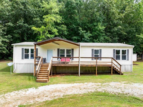 425 Pfeiffer Rd , Batesville, AR 72501