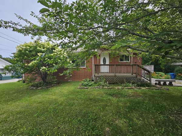 2804 Taft Highway, Signal Mountain 37377
