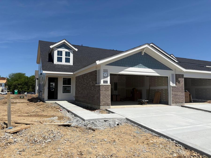 8045 Edgewater Crossing , Unit 75-A, Pickerington, OH 43147 Photo 1