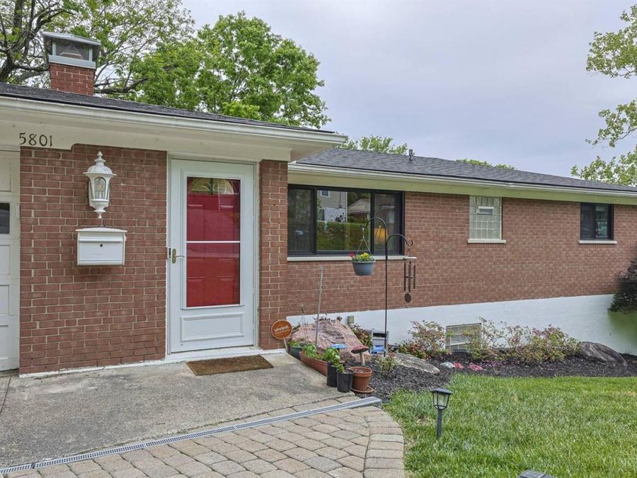 5801 Maphet Street, Columbia Township, OH 45227 Photo 4
