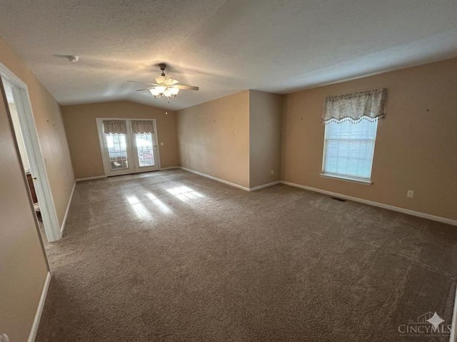 1260 Autumn Walk, Hamilton, OH 45013 Photo 5