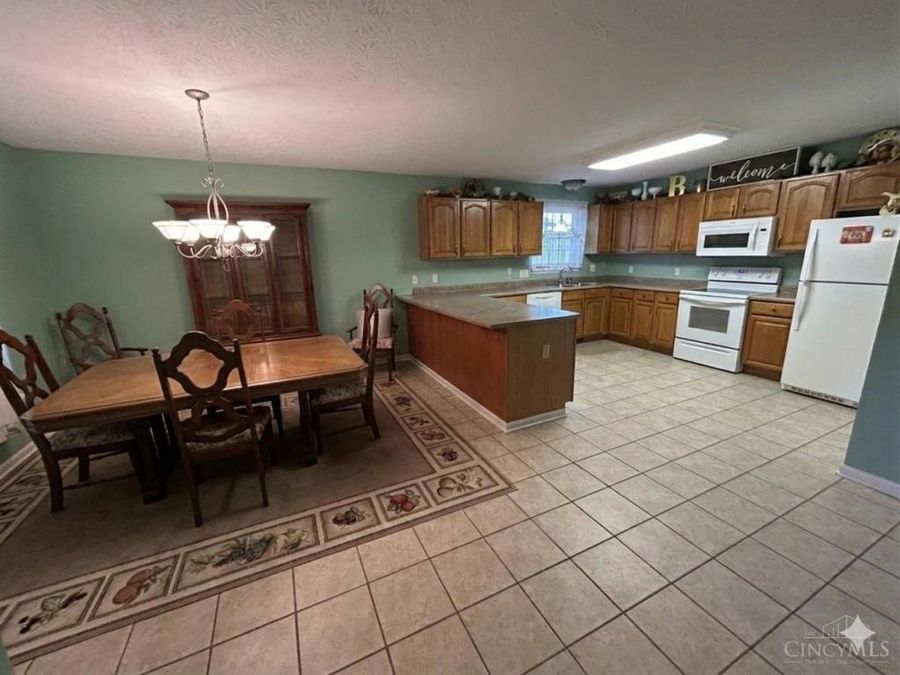 1260 Autumn Walk, Hamilton, OH 45013 Photo 6