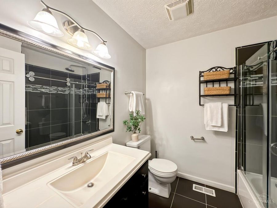 8168 Timberjack Way, West Chester, OH 45069 Photo 18