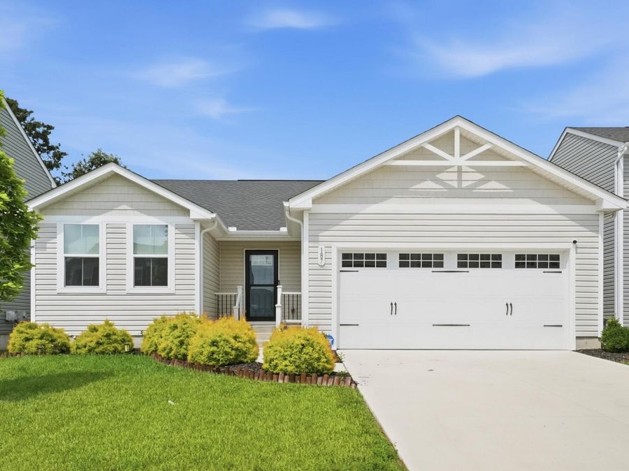 187 Chesapeake Circle, Springfield, OH 45505 Photo 1