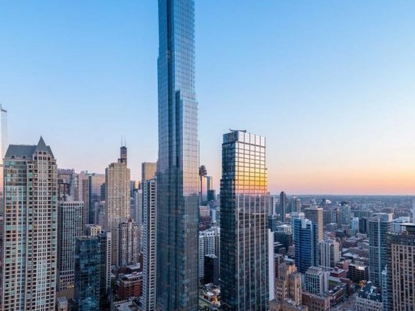 14 W Superior Street , Unit 6900, Chicago, IL 60654