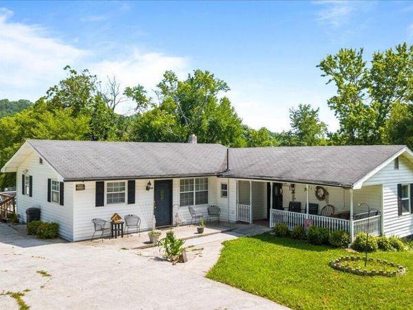 509 W Prospect St, LaFollette, TN 37766