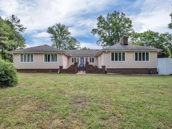 454 W Campbell Rd , Goodlettsville, TN 37072