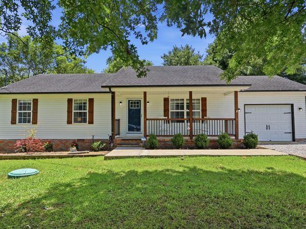 107 High St , Chapel Hill, TN 37034