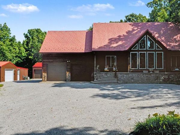 3281 Mt Zoar Rd , Hopkinsville, KY 42240