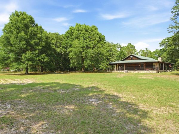 4989 Steamboat Street, Milton, FL 32583
