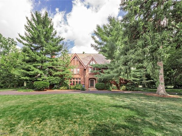 2800 Attleboro Road , Shaker Heights, OH 44120