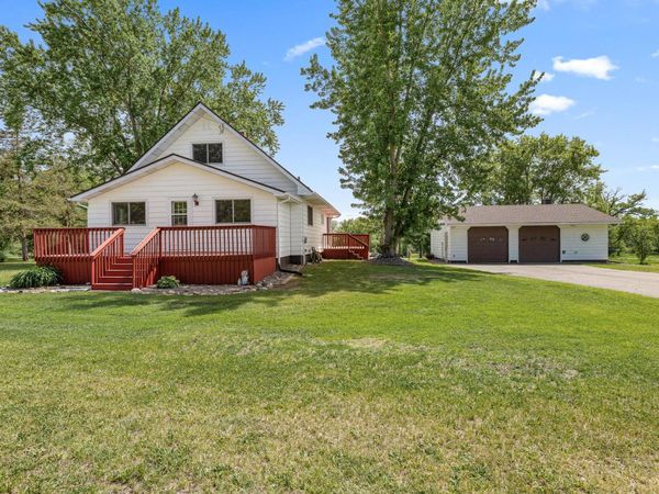 124 E 6th Street , Randall, MN 56475
