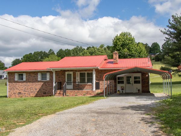 18373 Woodland Hills Road, Abingdon, VA 24210