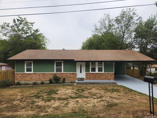 355 Morrow W , Batesville, AR 72501