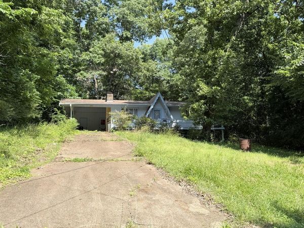 15 Cheyenne , Cherokee Village, AR 72529